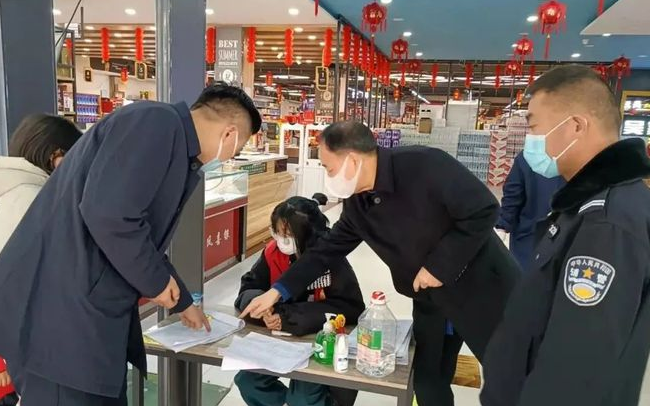 沭阳陇集镇筑起疫情隔离墙！