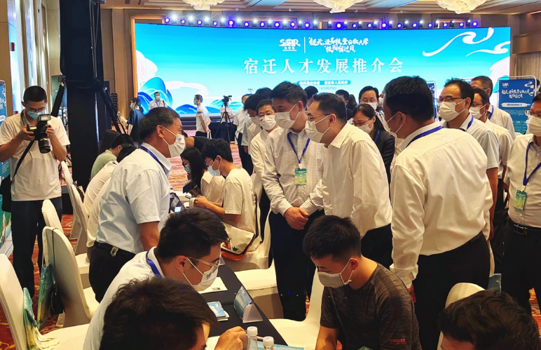 沭阳县人社局赴安徽大学开展校园专场招聘会